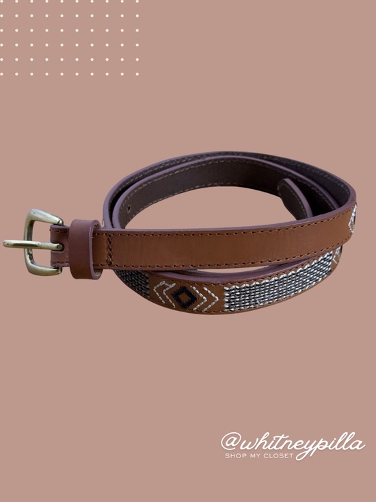 American Eagle Outfitters Accessories - American Eagle Brown Western Leather thin Belt with Aztec design size Medium